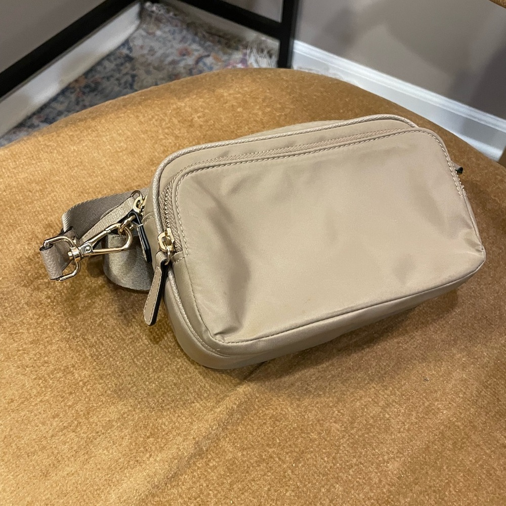 Tan H&M crossbody bag